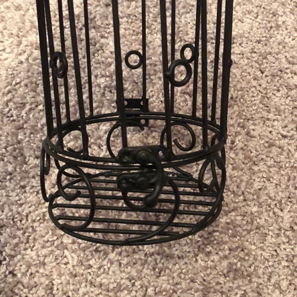 Decorative wine bottle holder - Picture 2 of 3